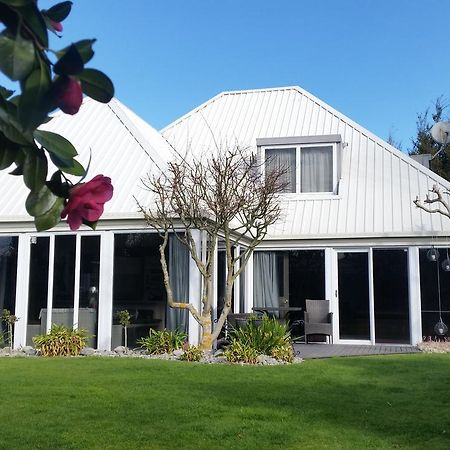 Berni'S Boutique Bnb Christchurch Exterior foto